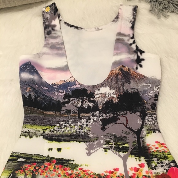 Cocoom Graphic Scenery Bodycon Sleeveless Dress - Picture 5 of 6